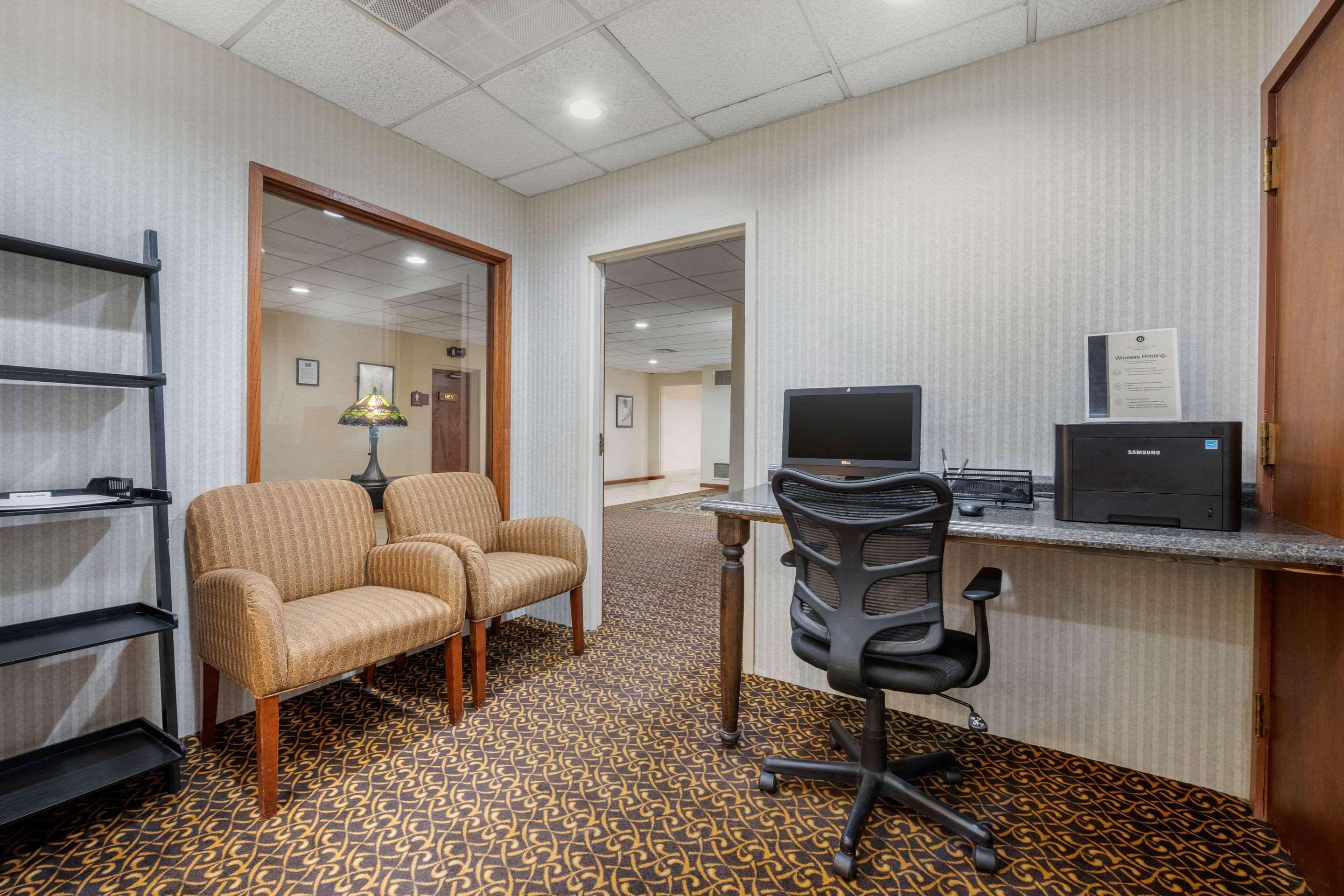 Clarion Hotel&Conference Center Harrisburg West New Cumberland Buitenkant foto