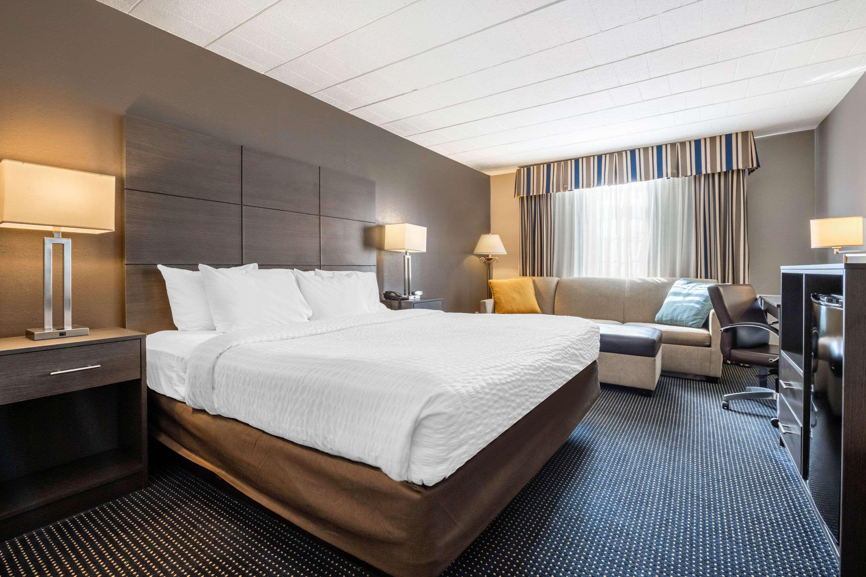 Clarion Hotel&Conference Center Harrisburg West New Cumberland Buitenkant foto