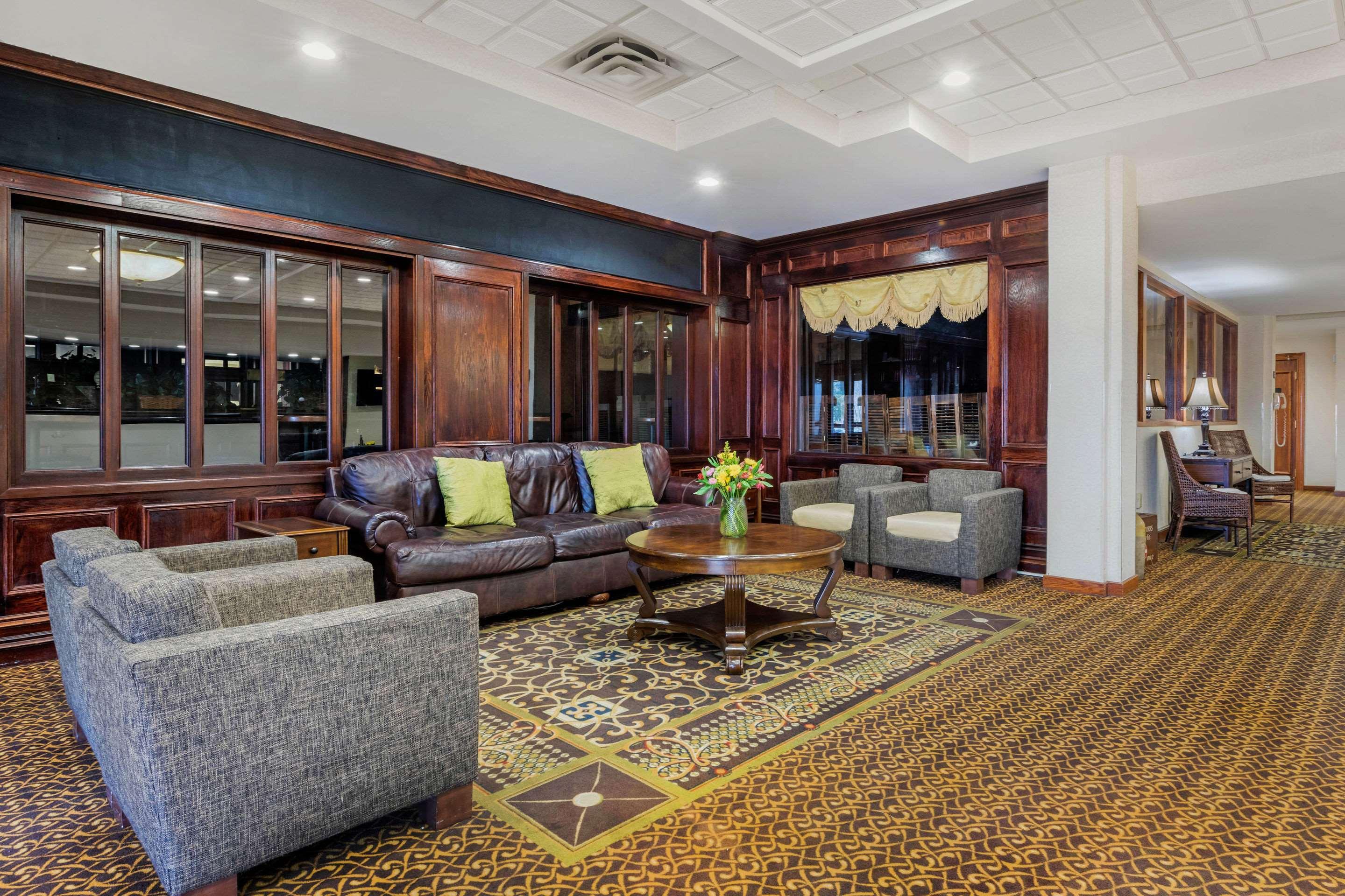 Clarion Hotel&Conference Center Harrisburg West New Cumberland Buitenkant foto